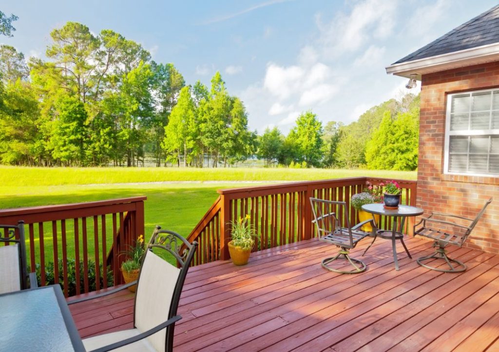 Deck with beautiful view