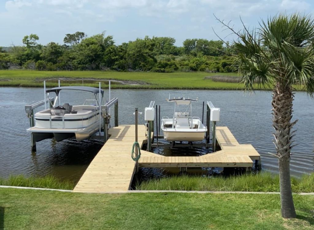 Boat dock built by Raynorshine